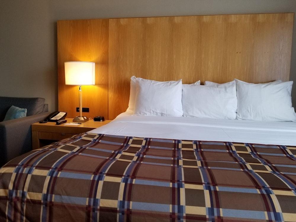 Ihotel & Conference Centre Red Deer Eksteriør bilde