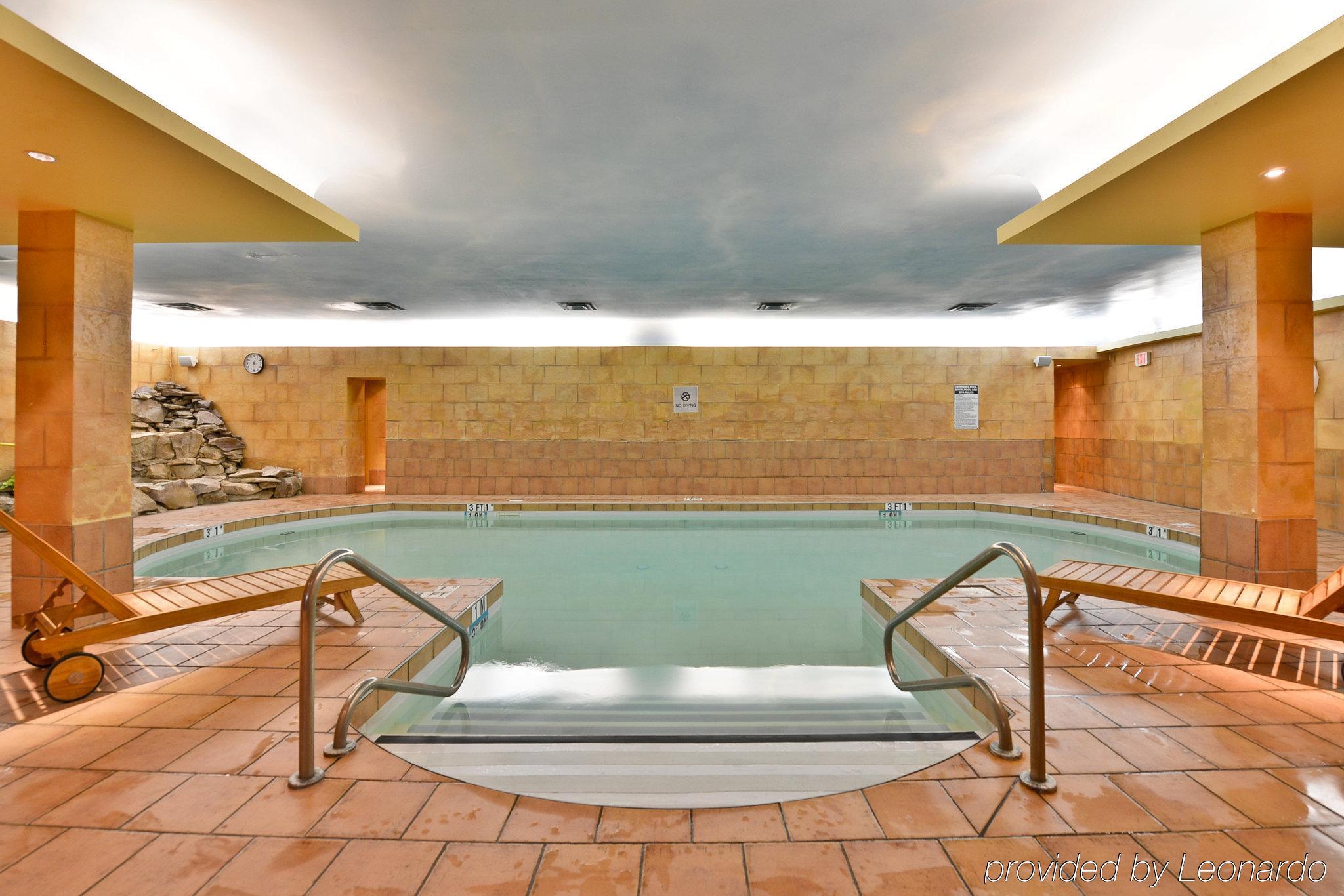 Ihotel & Conference Centre Red Deer Eksteriør bilde
