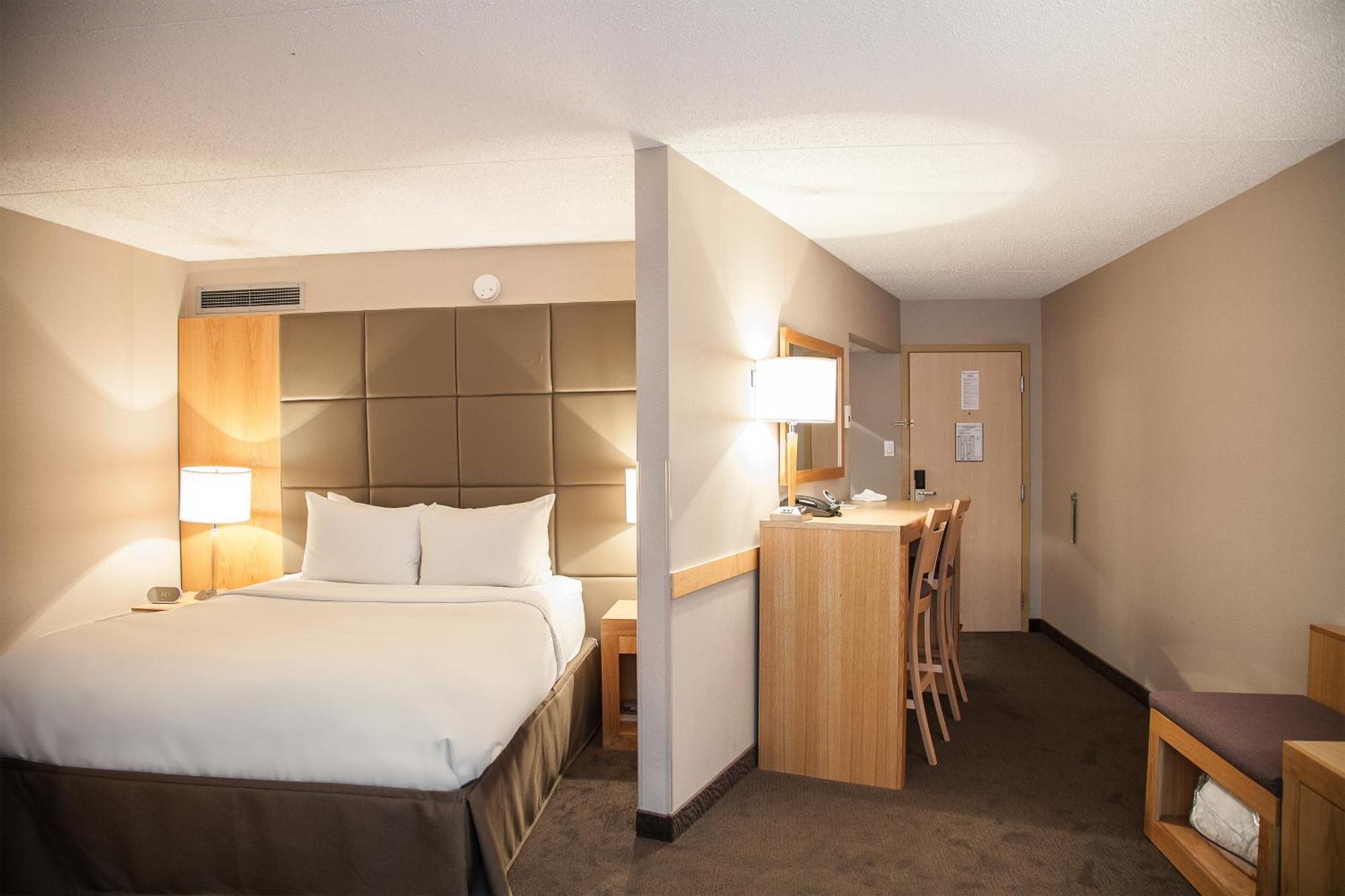 Ihotel & Conference Centre Red Deer Eksteriør bilde