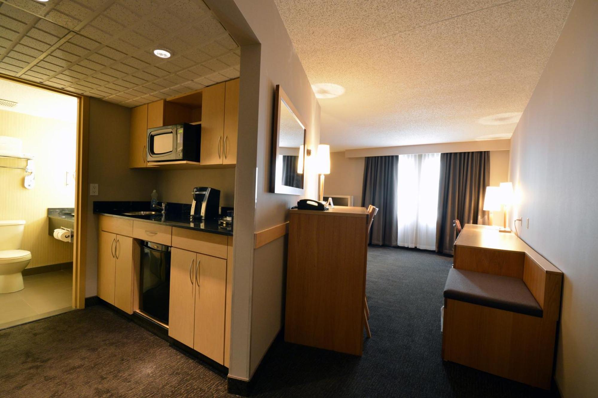 Ihotel & Conference Centre Red Deer Eksteriør bilde