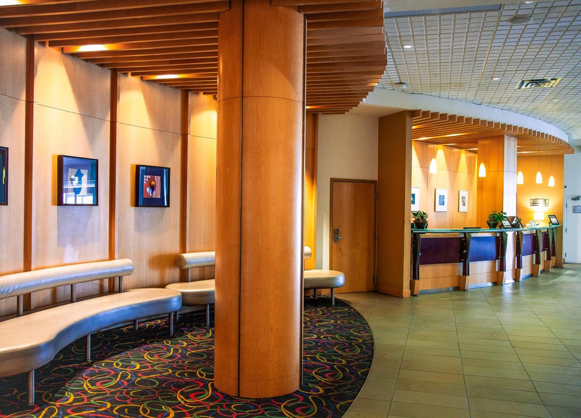 Ihotel & Conference Centre Red Deer Eksteriør bilde